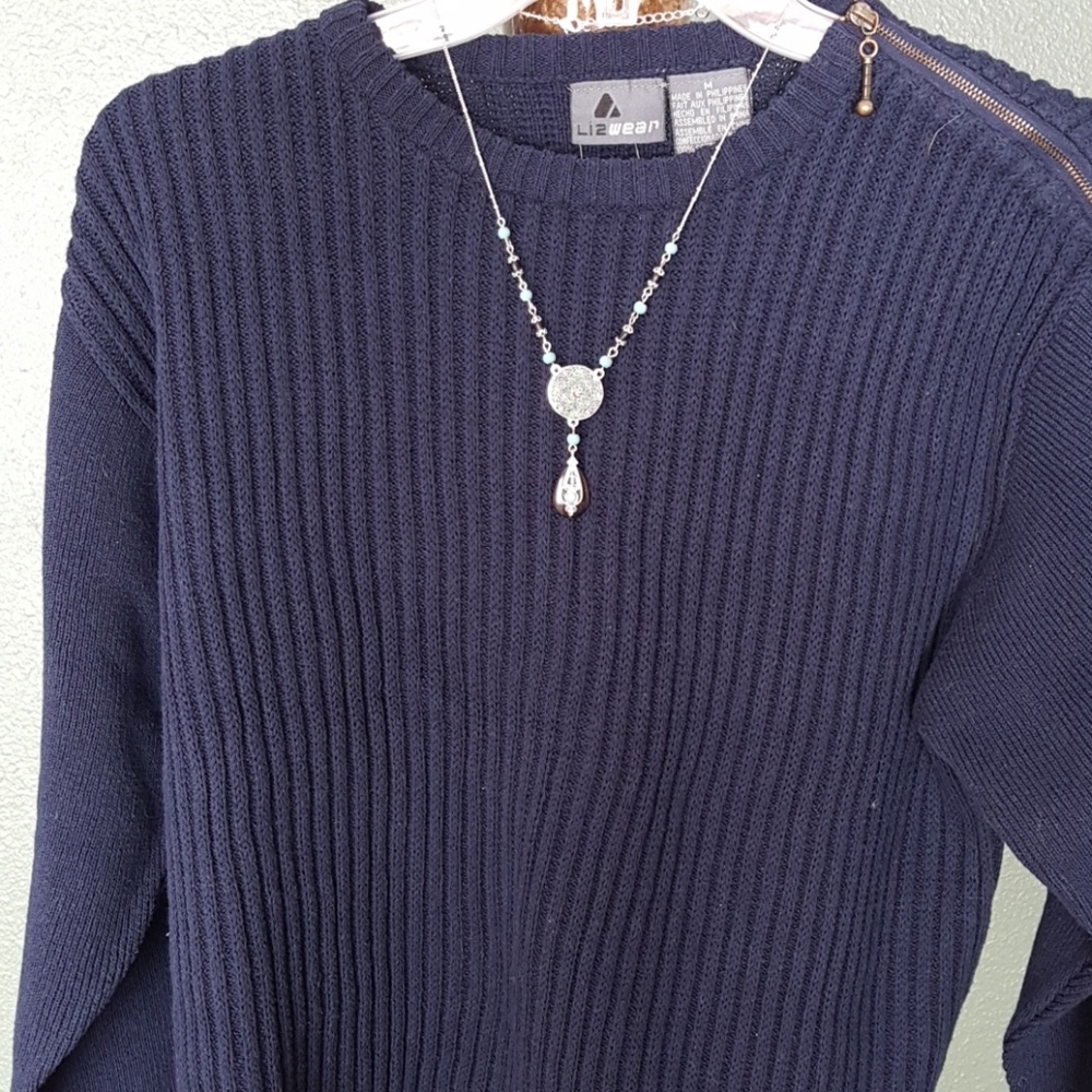 LizWear navy sweater